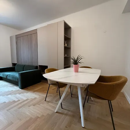 Appartamento Around Rhome